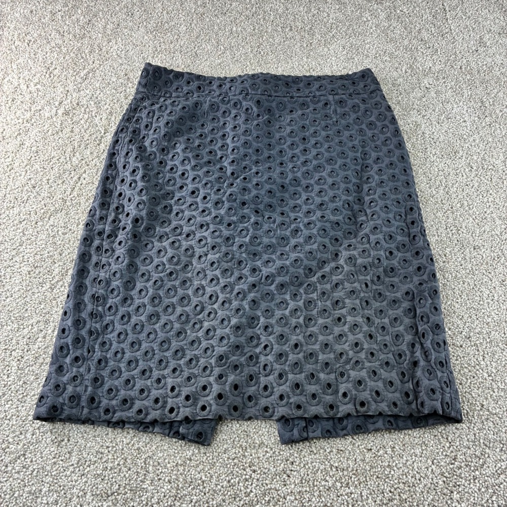 J. Crew Gray Eyelet Knee Skirt Size 6 Cotton Blend Lined Career Casual‎ Chic
